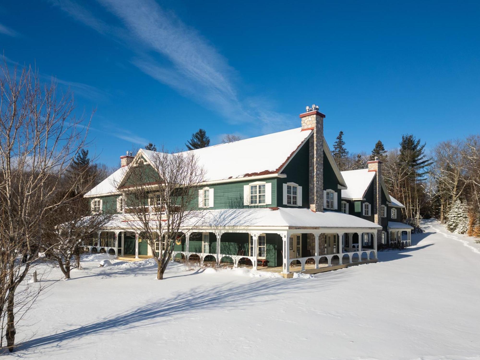 Le Baluchon Eco-Villegiature Saint-Paulin Экстерьер фото